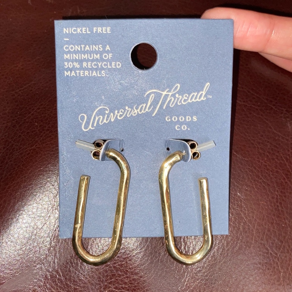 UNIVERSAL THREADS Gold  Open Rectangular Long Link Stud Earrings